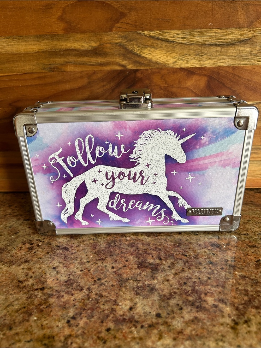 Follow Your Dreams Unicorn Travel Case - Purple & Pink with key EUC